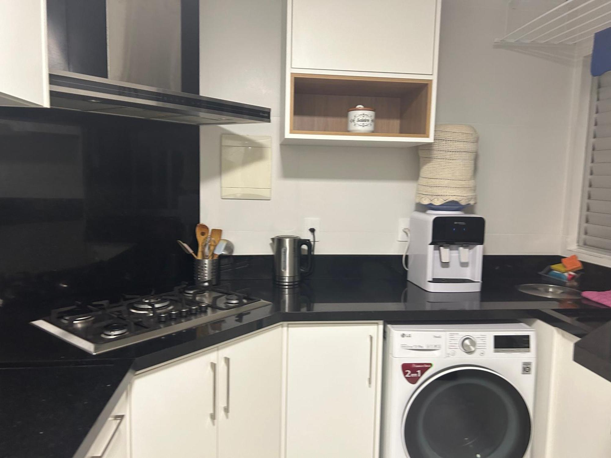 Uma Quadra Da Avenida Atlantica, Apto 3 Quartos, Area Da Av Brasil Apartamento