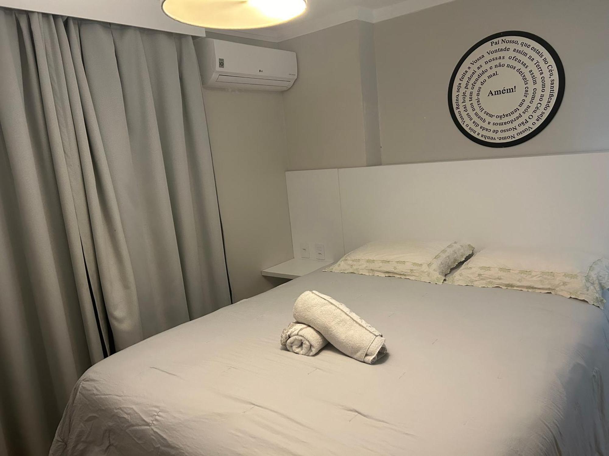 Uma Quadra Da Avenida Atlantica, Apto 3 Quartos, Area Da Av Brasil Balneario Camboriu