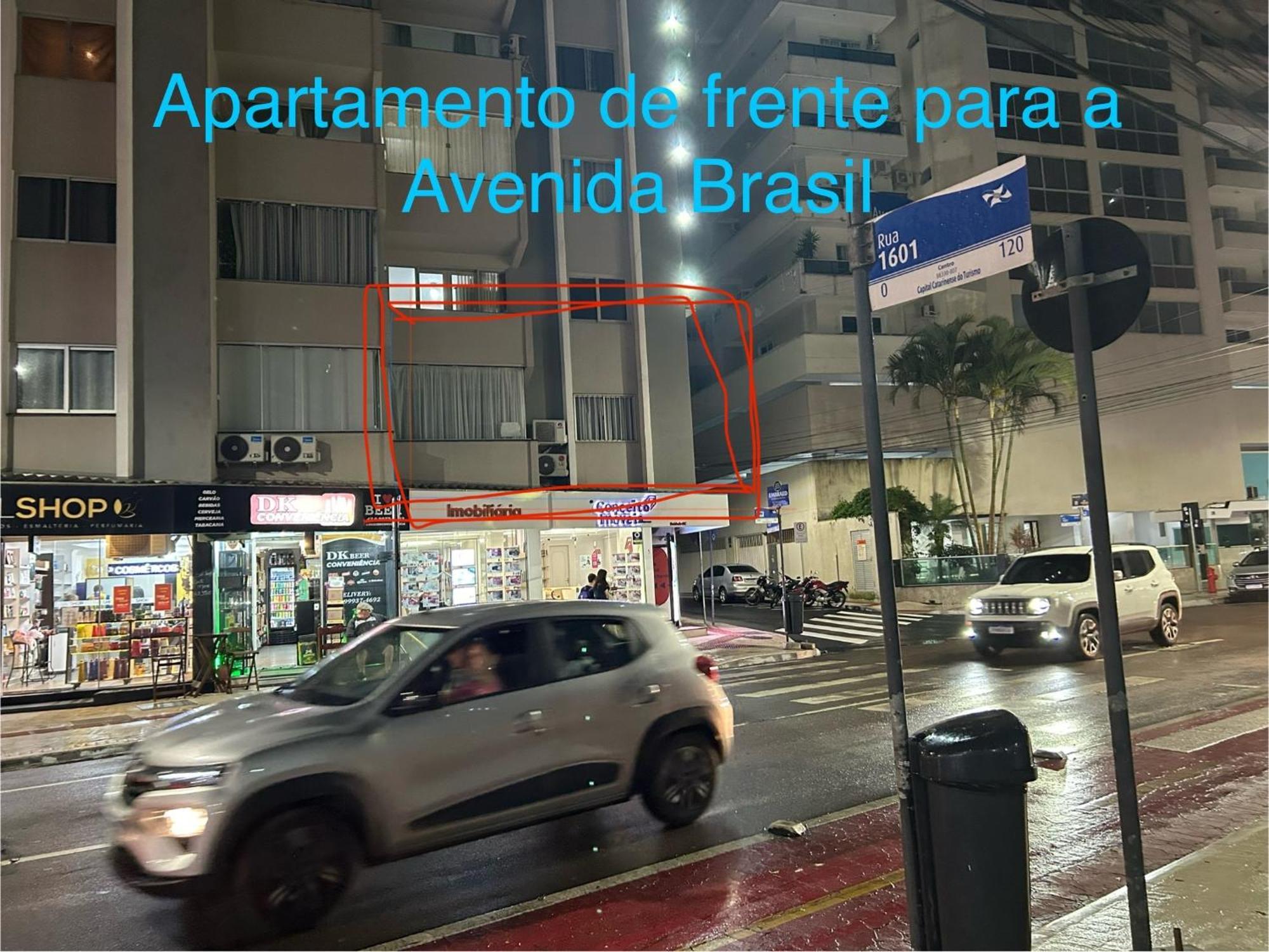 Uma Quadra Da Avenida Atlantica, Apto 3 Quartos, Area Da Av Brasil